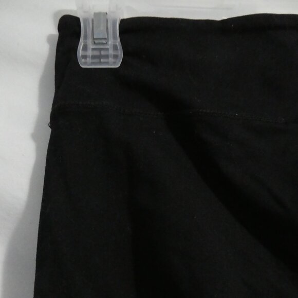 INFINITE Legging Crop | small | Black Leggings - Picture 10 of 16